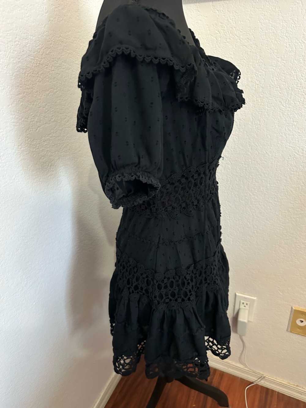Free People Cruel Intentions Black Off-Shoulder Crochet Waist Mini Dress - Sz 6 - Picture 4 of 11